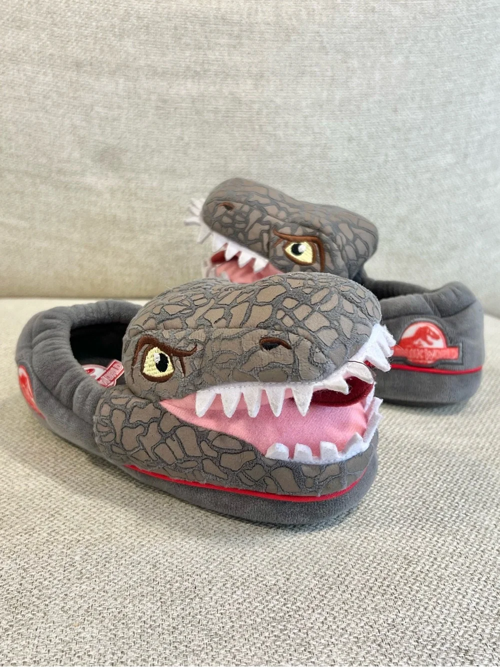 Jurassic World Size 11/12 Kids T-Rex Plush Slippers EUC Dinosaur